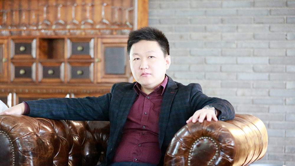 【智硕直播】我们来聊聊少儿英语培训市场的“外教”。 说到底，他们都是机构的“花瓶”。