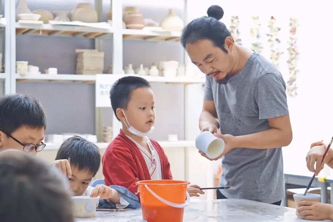 景德镇外教一对一：上海高清大师|在HD做陶艺老师是一种怎样的体验？