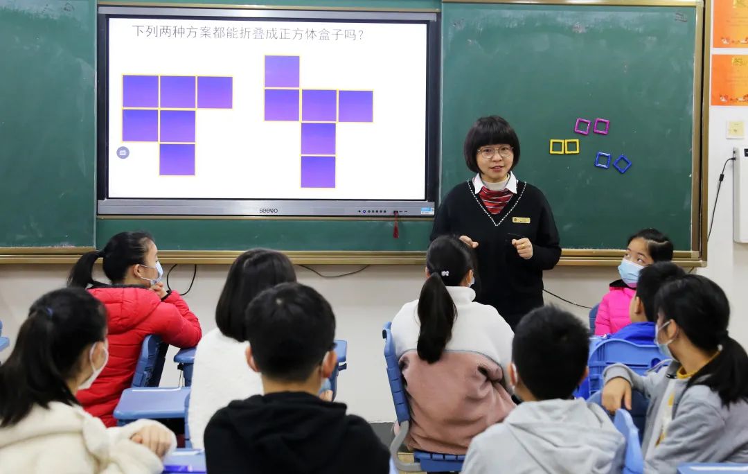 太仓外教一对一：这所好学校居然让家长在雨中排队……-第12张图片-阿卡索