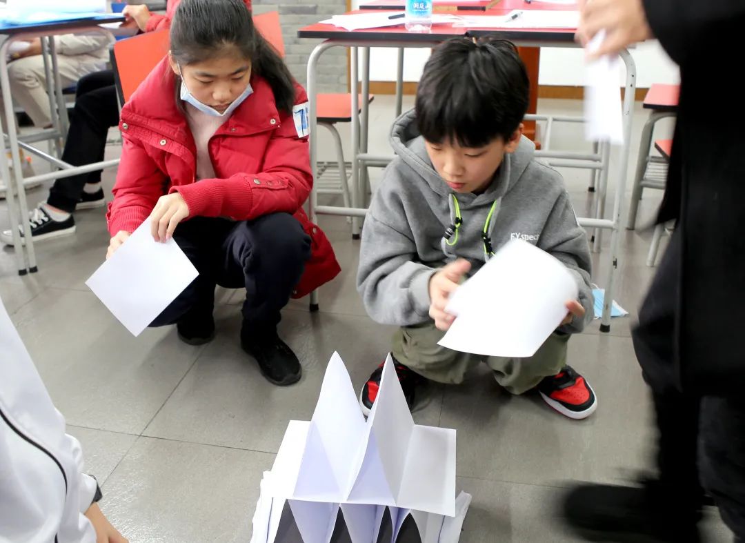 太仓外教一对一：这所好学校居然让家长在雨中排队……-第7张图片-阿卡索