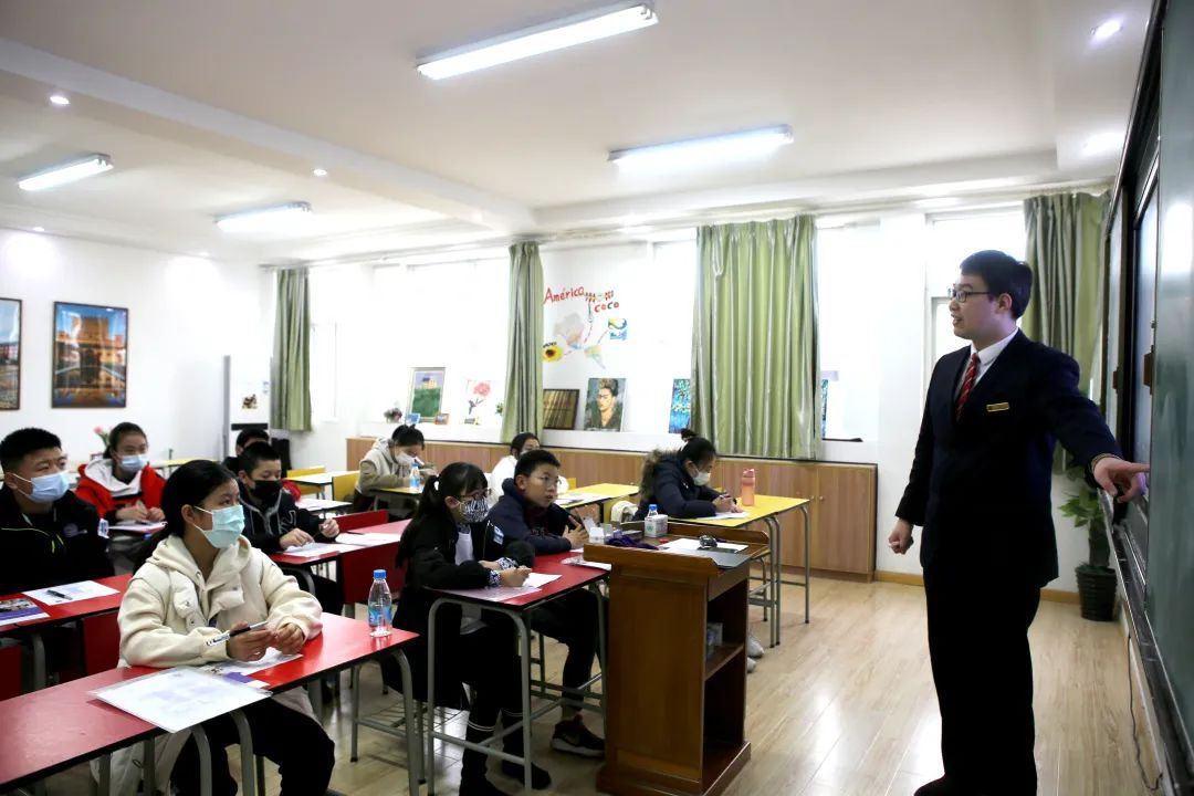 太仓外教一对一：这所好学校居然让家长在雨中排队……-第9张图片-阿卡索