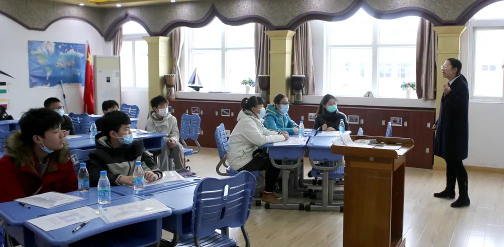 太仓外教一对一：这所好学校居然让家长在雨中排队……-第10张图片-阿卡索