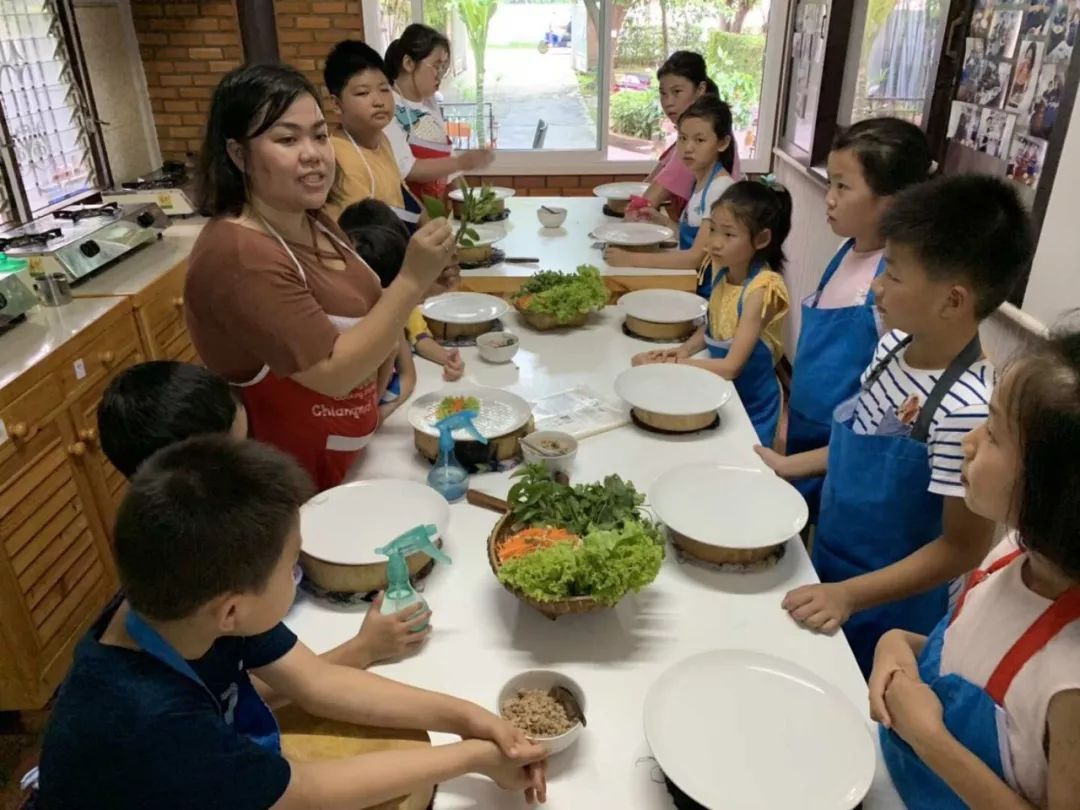 出行旅游英语一对一外教：进来！“暑假带孩子去清迈学英语”！迅路记海外产品又回来了！-第40张图片-阿卡索