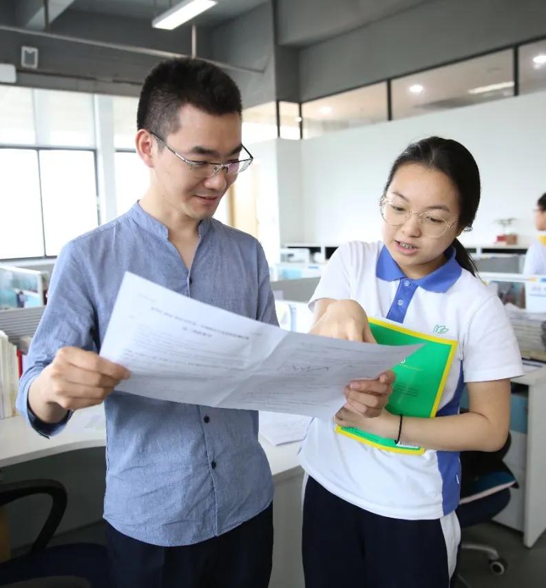 深圳雅思培训外教一对一：中考夺冠·进入名校——深圳厚德学校-第2张图片-阿卡索