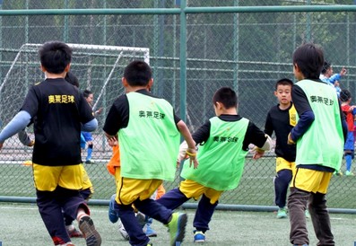 北京一对一外教足球教练：青少年足球外教每周练习一次学期卡-课程详情-第5张图片-阿卡索