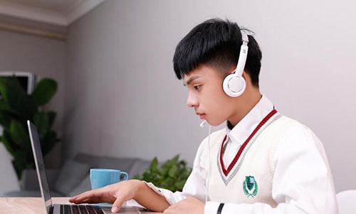 临沂外教一对一英语口语课：Linyi City举行的首场英语口语的决赛在Linyi Xicheng实验学校举行-第4张图片-阿卡索