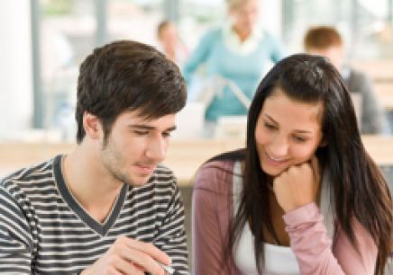 深圳成人外教一对一收费：2018年深圳成人英语培训价格如何？收费贵不贵？-第1张图片-阿卡索