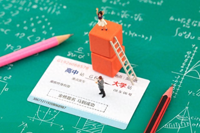 深圳外教1对2 英语学费多少钱：深圳中考复读攻略，你想知道的都在这里