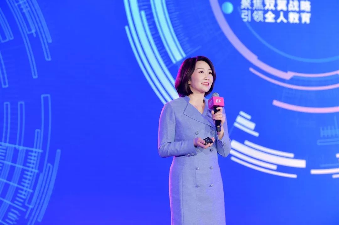 外教是一对一吗：清英语推出了两翼策略，以创造高质量和高效的离线学习体验-第2张图片-阿卡索