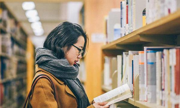 学汉语一对一外教平台哪个好：一对一的在线英语怎么样？一对一学习英语对成人有效吗？