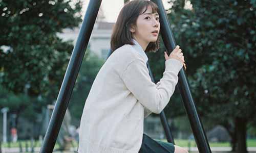 英语和哪个好：【哪个更好】妈妈告诉你如何选择-第2张图片-阿卡索