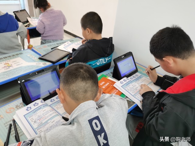 外教一对一实体机构哪个好一些：AI家教普及后还需要给孩子报线下辅导班吗-第2张图片-阿卡索