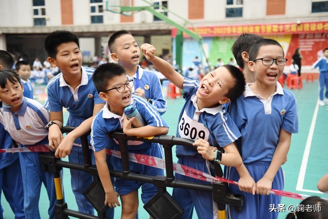 外教一对一实体机构哪个好一些：AI家教普及后还需要给孩子报线下辅导班吗-第7张图片-阿卡索