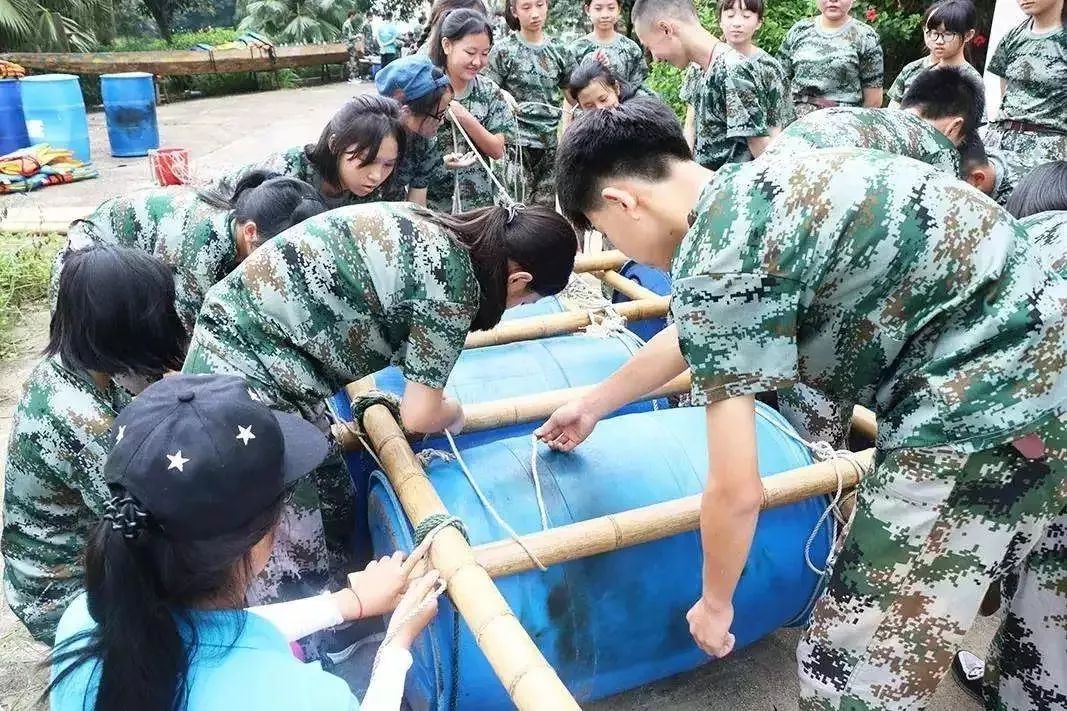 军人可以用外教一对一吗：28天[超级男孩]出色的成长夏令营 @ @全面培养好男孩，n许多场景在等您体验-第37张图片-阿卡索