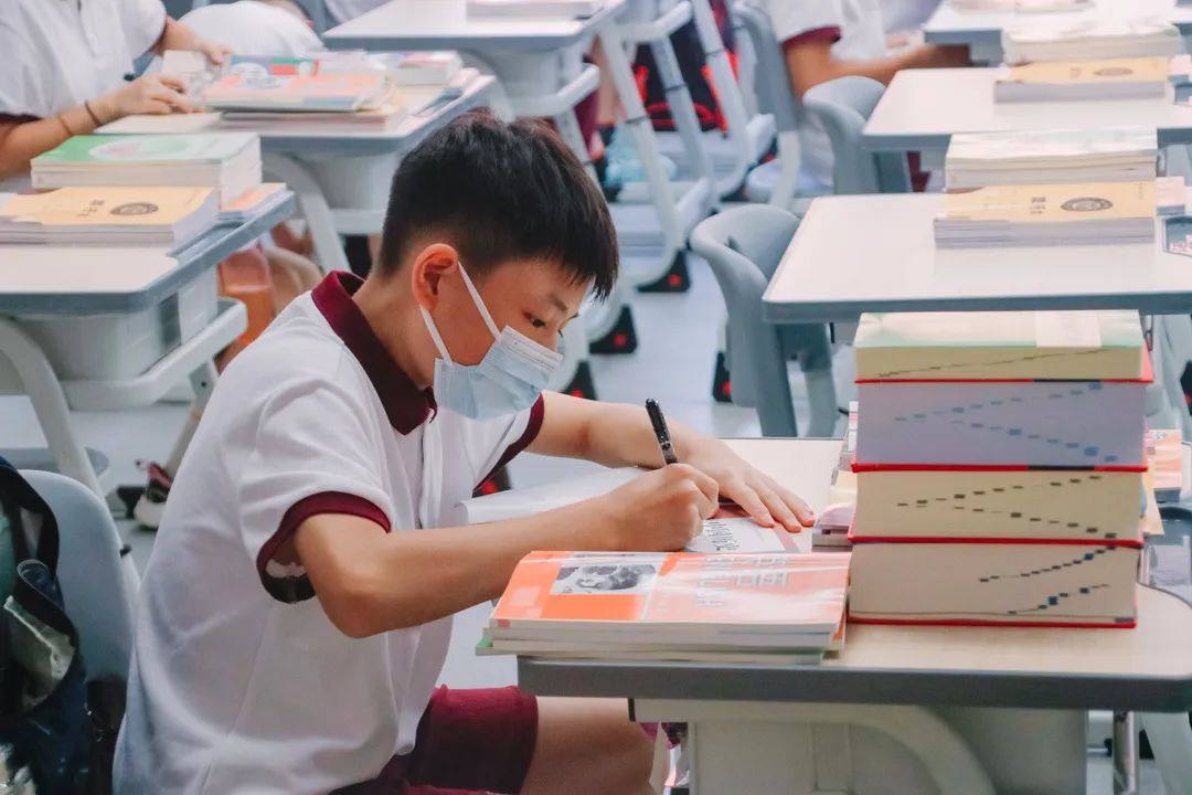 广州一对一外教联系方式：没有家庭注册限制！如果您的学生身份，可以参加高中入学考试！广州的双语和双重轨道的好学校在这里！-第16张图片-阿卡索