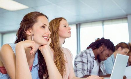 在线免费学英语：英语的外教课程是什么？哪些人适合学习？