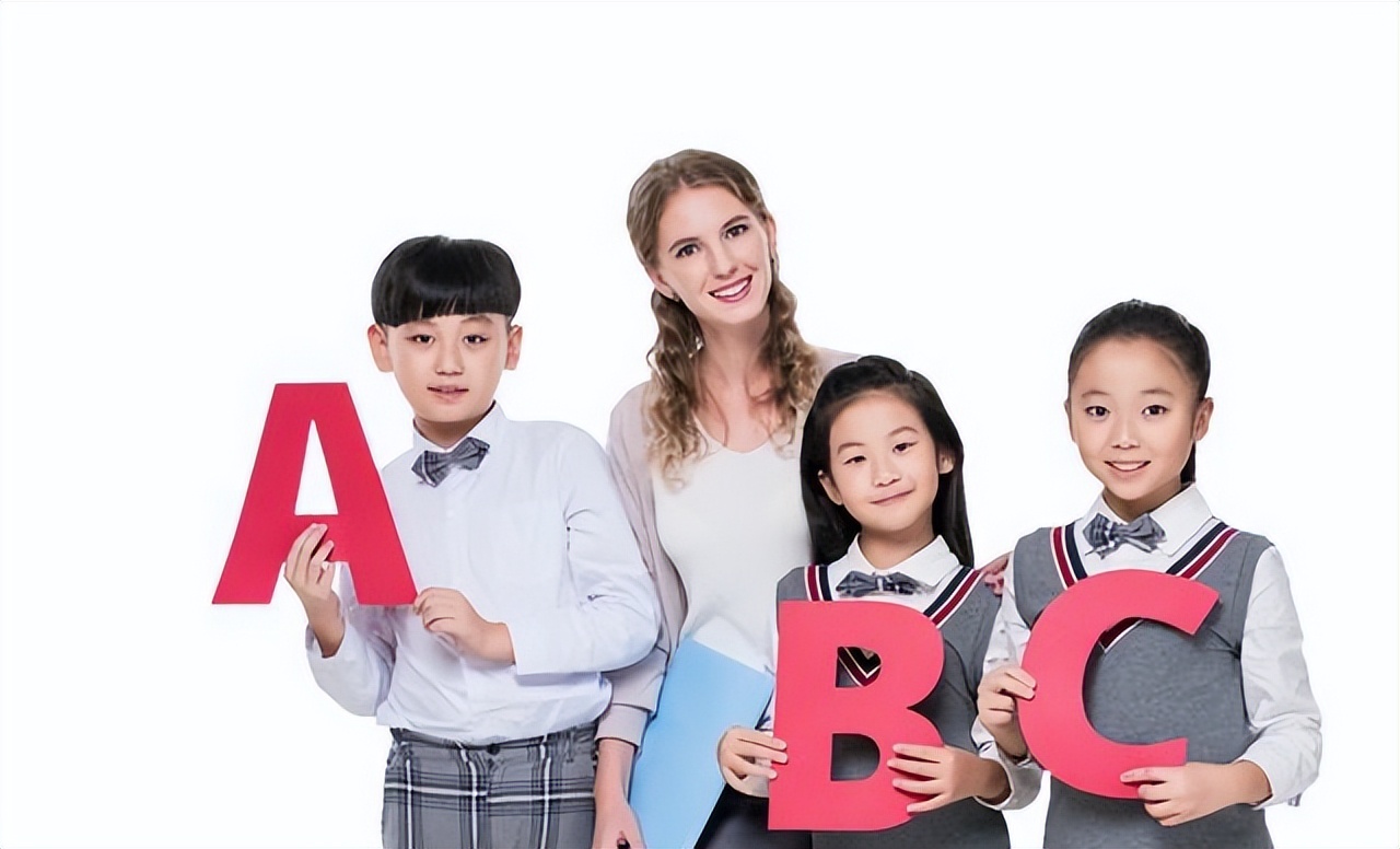 孩子上一对一外教听不懂：带孩子见世面增长见识，并非旅游而是学好两门外语？-第4张图片-阿卡索