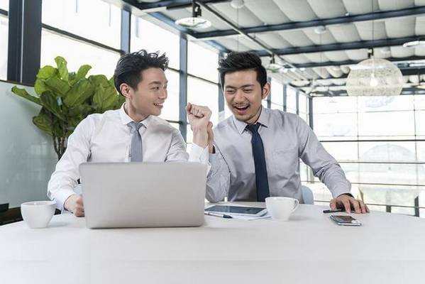 一对一外教哪个平台更好：哪个一对一的外教课程在2025年更好？比较前十名现场班级的实际影响，哪一个值得选择？-第12张图片-阿卡索