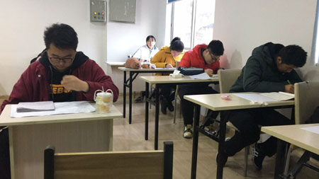 外教一对一有哪些机构：英语提供一对一全职护理培训的教育机构-第3张图片-阿卡索
