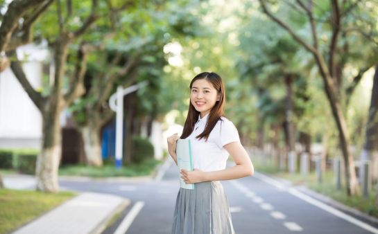 西安老师外教一对一多少钱一小时：2025年最新汇总-西安阿卡索一对一价格表-第2张图片-阿卡索