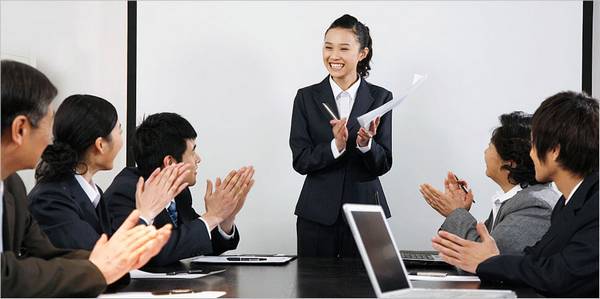 外教和：成人线上学英语哪个机构好？老学员经验给你参考-第2张图片-阿卡索
