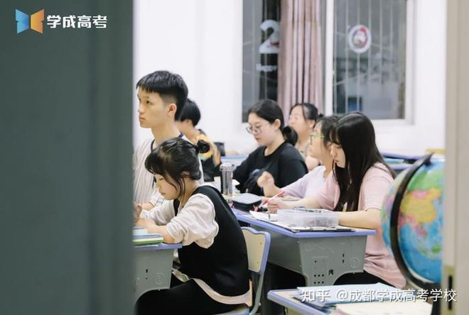 成都市英语一对一培训外教：科技赋能备考！成都高考培训机构AI教学系统实战效果大揭秘？-第2张图片-阿卡索
