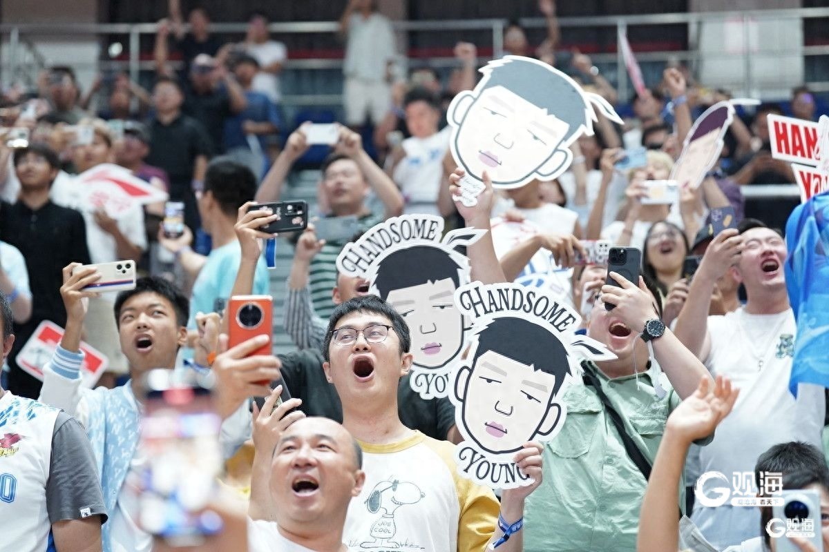 国内一对一外教篮球：青岛男篮小将杨瀚森，20岁能否从NBA成功起跳？-第1张图片-阿卡索