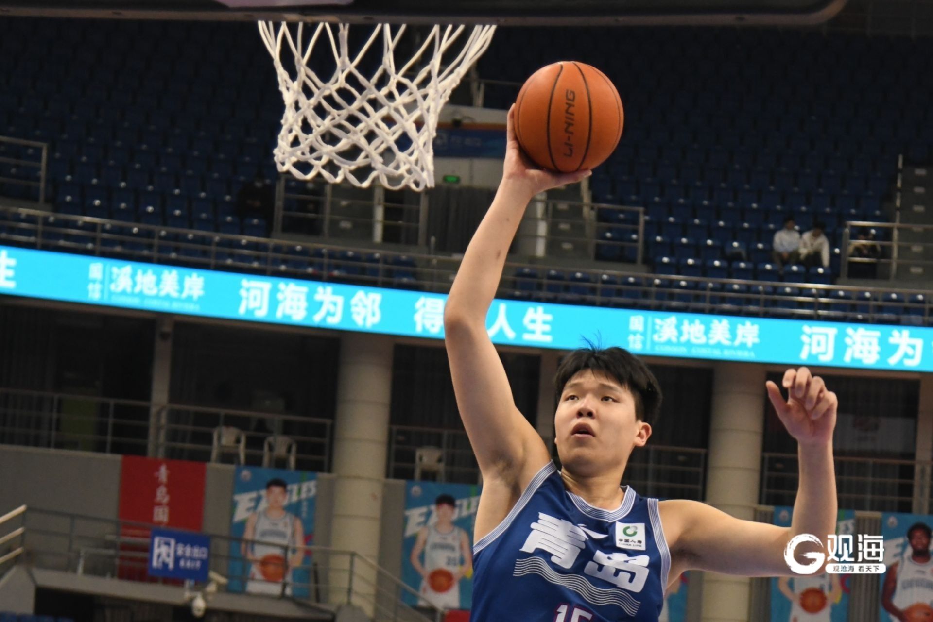 国内一对一外教篮球：青岛男篮小将杨瀚森，20岁能否从NBA成功起跳？-第3张图片-阿卡索
