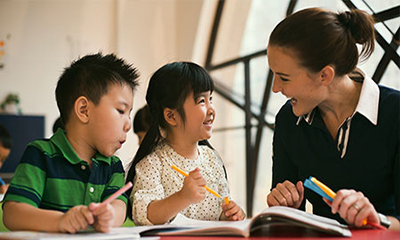 外教一对一要学习什么：欧洲和美国的外教一对一英语口语培训有用吗？儿童学习有什么好处-第1张图片-阿卡索