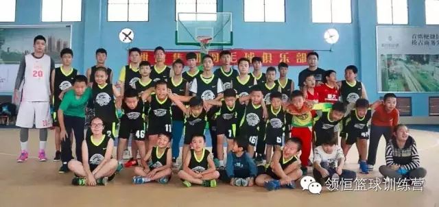 篮球外教一对一收费：Lingheng篮球训练营的2019年冬季度假课已开始招募学生！-第41张图片-阿卡索