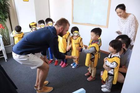 面试外教口语一对一收费：外教口语收费情况究竟如何？-第3张图片-阿卡索