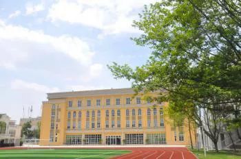 成都英语外教培训机构有哪些：成都十大贵族学校，你知道哪些学校名列前茅？