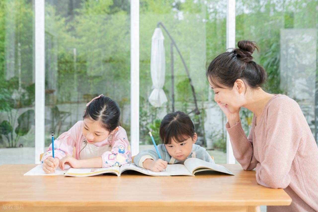 网上幼英语外教一对一：跨越屏幕的文化桥梁，线上一对一助力儿童感知多元世界