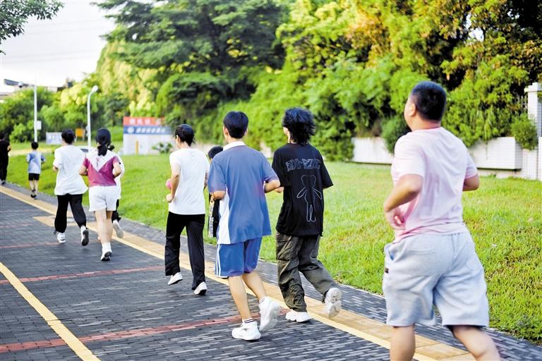 深圳外教老师一对一教学：还在为暑假遛娃发愁？深圳已为您精心张罗好啦-第2张图片-阿卡索