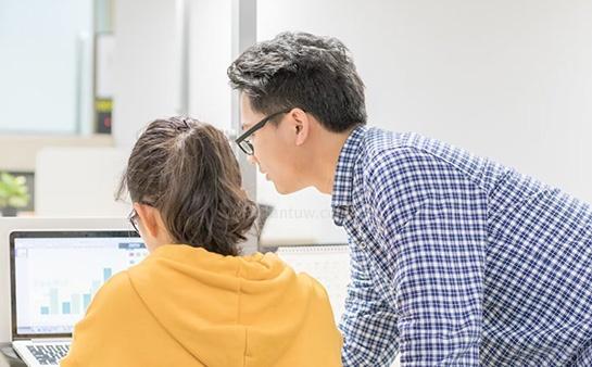 外教一对一教学哪家机构好：北京老师好家教，提供一对一上门辅导服务-第3张图片-阿卡索